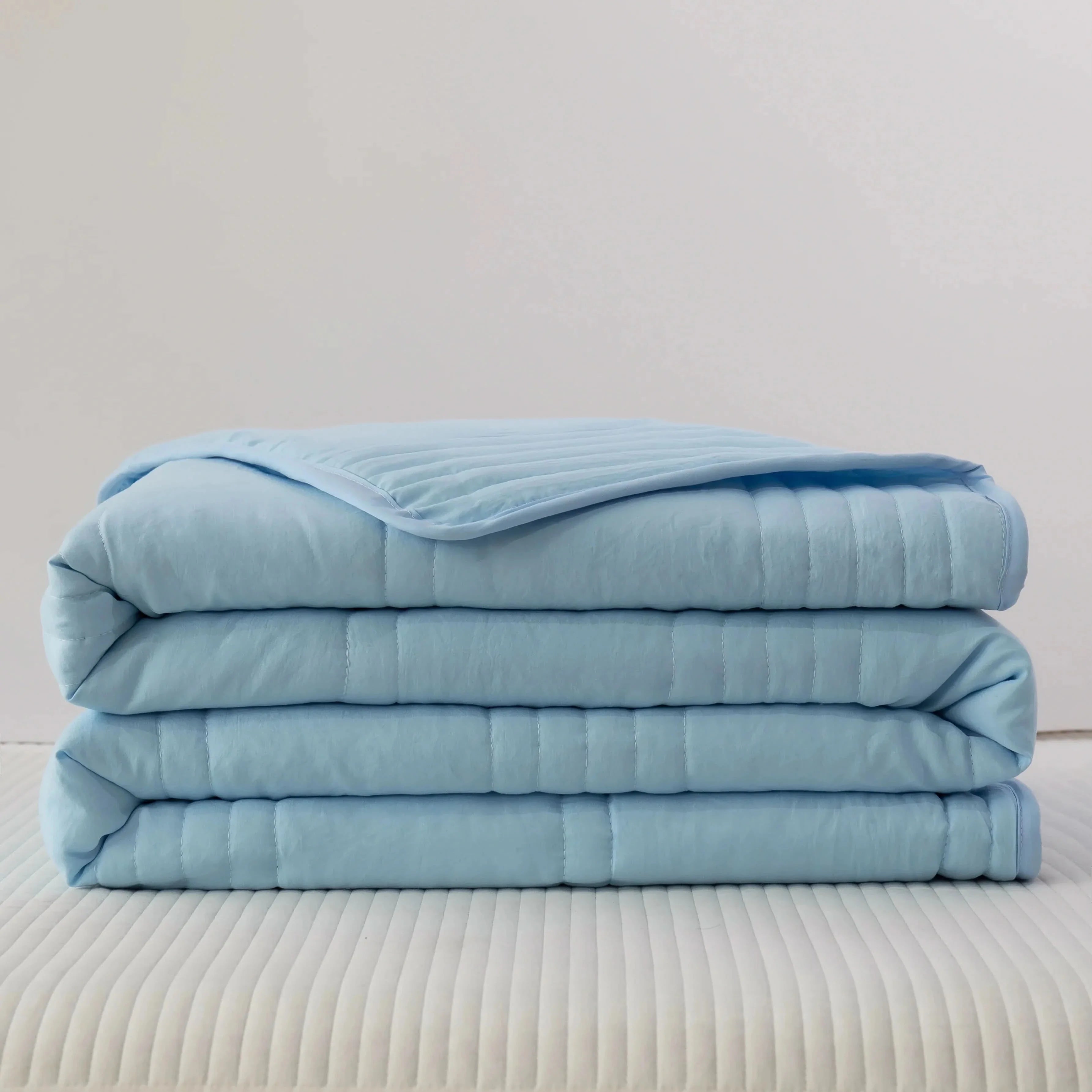 FIBERCHILL – Thin Cooling Blanket Soft Breathable Feel