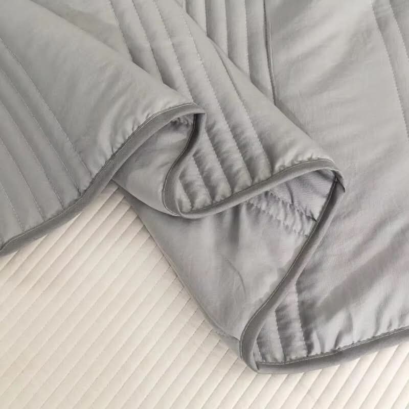 FIBERCHILL – Thin Cooling Blanket Soft Breathable Feel