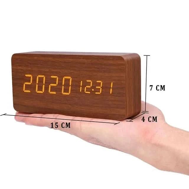 TIMBRIX – Digital LED Alarm Clock with Natural Wood Design and Temperature Display